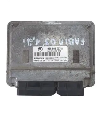 Skoda Fabia Mk1 (6Y) Engine control unit/module 03E906033A 3PE4672 5WP4012007