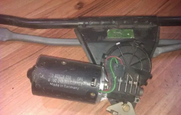Volvo 440 Wiper motor 0390246313