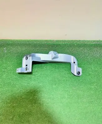 Polestar 2 Fender mounting bracket 31688244