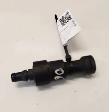 Volkswagen PASSAT B7 Clutch pipe/line 