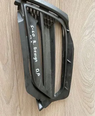 Volvo S60 Front fog light trim/grill 31383155