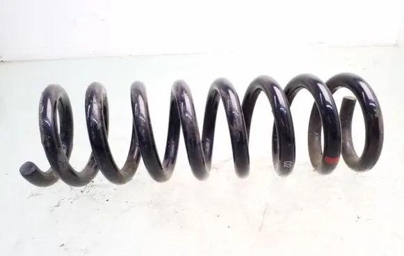 Mercedes-Benz E W212 Rear coil spring
