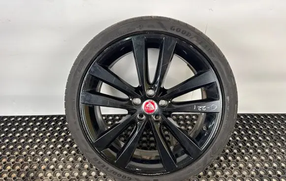 Jaguar XE R19 alloy rim GX7M1007HA