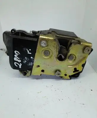 Citroen Xsara Picasso Coupe door lock (next to the handle) 