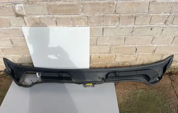 Peugeot Boxer Wiper trim 1316323070