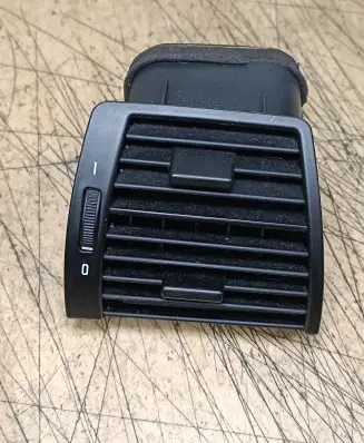 BMW X5 E53 Dashboard side air vent grill/cover trim 64228402216 8402216
