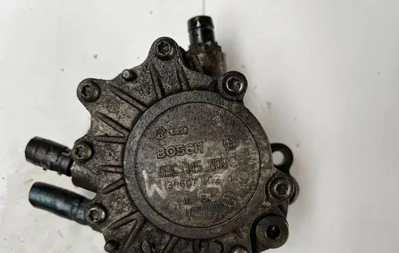 Volkswagen PASSAT B6 Vacuum pump 03G145209C 30607