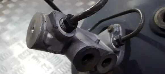 Ford Galaxy Master brake cylinder g9346