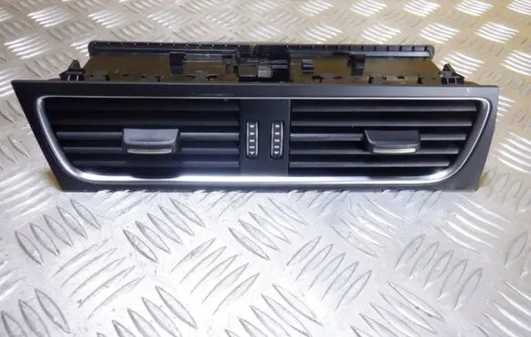 Audi A5 8T 8F Dash center air vent grill 8T1820951D
