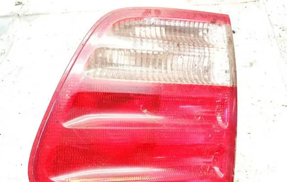 Mercedes-Benz E W210 Tailgate rear/tail lights a2108206064 324502