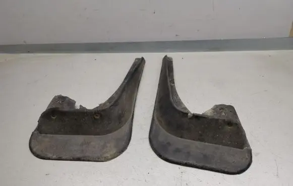 Toyota Corolla Verso AR10 Mudguards set 