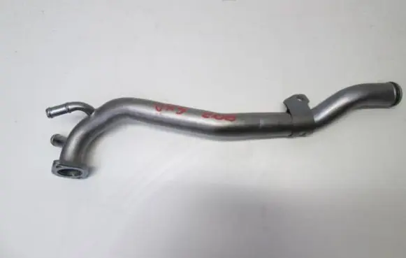 Mazda CX-5 Engine coolant pipe/hose