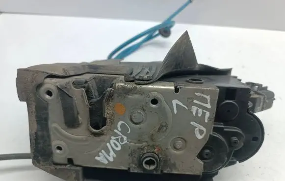 Fiat Croma Front door lock 51708421A