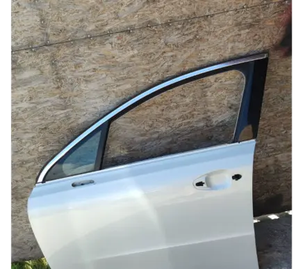 Peugeot 508 RXH Front door