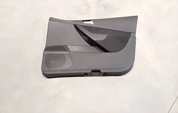 Volkswagen PASSAT B6 Front door card panel trim 3C1867012