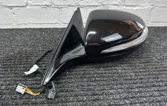 Front door electric wing mirror