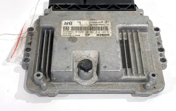 Honda CR-V Engine control unit/module ECU 0281012132