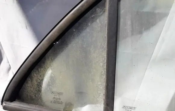 Fiat Marea Rear vent window glass 