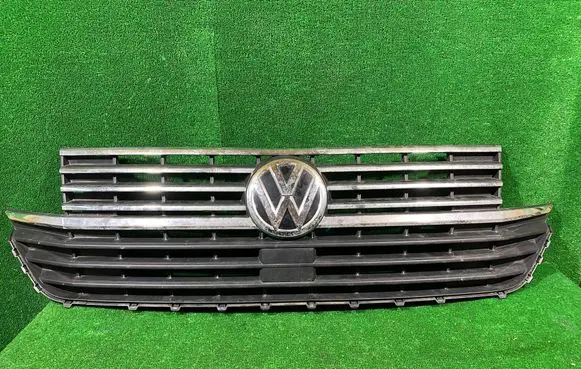 Volkswagen Transporter - Caravelle T6 Front bumper upper radiator grill 7LA853651B