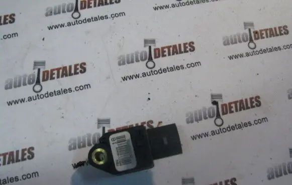Toyota Verso Airbag deployment crash/impact sensor 8983105020
