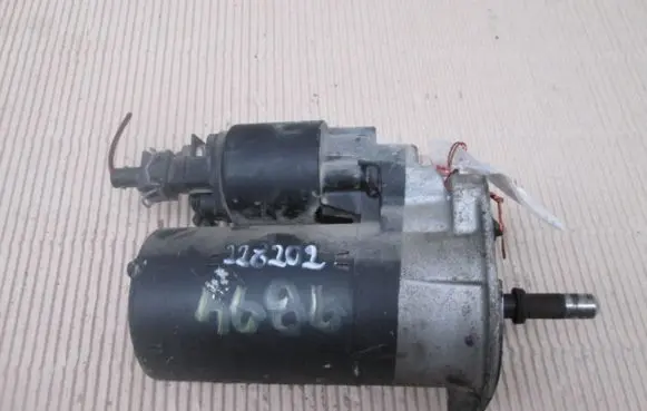 Volkswagen Polo III 6N 6N2 6NF Starter motor