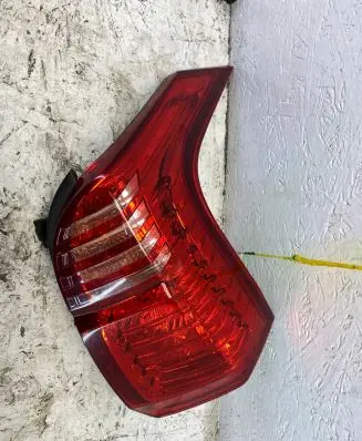 Peugeot 5008 Rear/tail lights