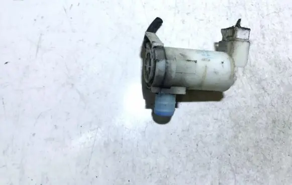 Nissan X-Trail T30 Windscreen/windshield washer pump 2224616a