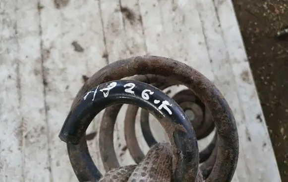 Nissan X-Trail T31 Rear coil spring NOCODE