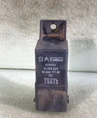 Ford Focus Glow plug pre-heat relay 51299049 9666671780