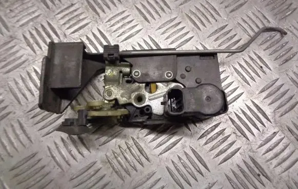 Alfa Romeo 156 Rear door lock 16828897