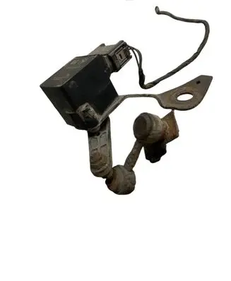 Headlight/headlamp level sensor