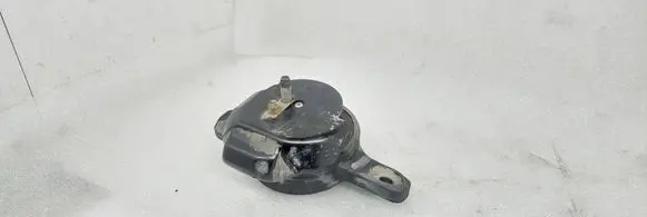 Engine mount bracket
