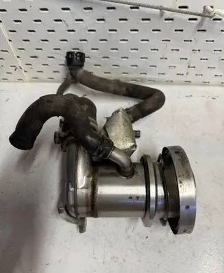 Volkswagen Golf VII EGR valve cooler 04L131512D