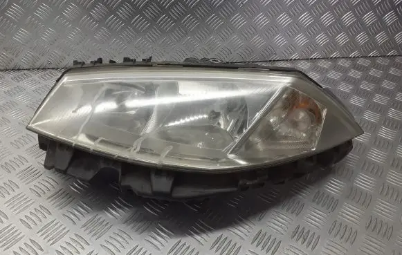 Renault Megane II Headlight/headlamp 8200073222J