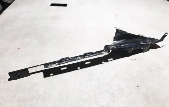 Volkswagen PASSAT B7 Sill supporting ledge 3C0853231C