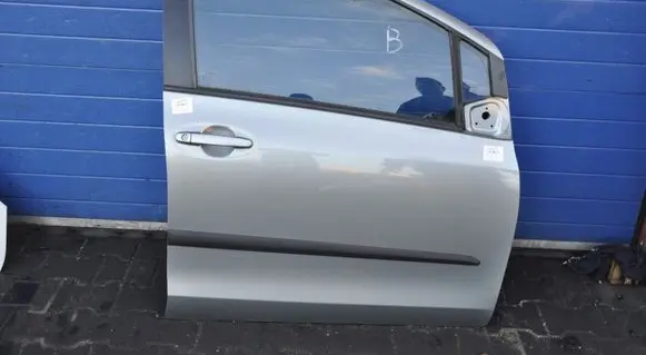 Toyota Yaris Roller guide/hinge set 
