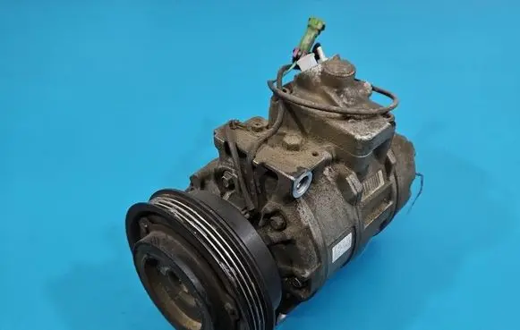 Volkswagen PASSAT B5.5 Air conditioning (A/C) compressor (pump) 8D0260808 IMPRK1576946