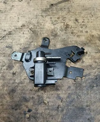 Citroen C6 Turbo solenoid valve 4M5Q9E882AA 70051800 07T025