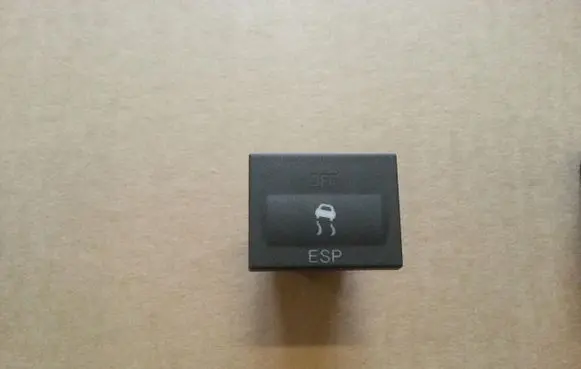 Ford Focus C-MAX DTC switch 