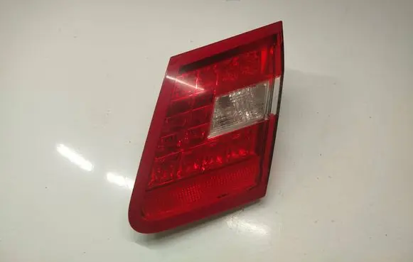 Mercedes-Benz E W212 Tailgate rear/tail lights A2128200864