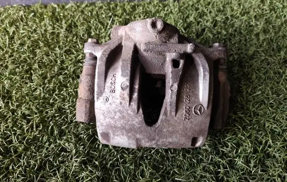 Mercedes-Benz E W212 Front brake caliper