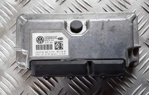 Skoda Fabia Mk1 (6Y) Engine control unit/module 03C906024D 0115H05 6160135703