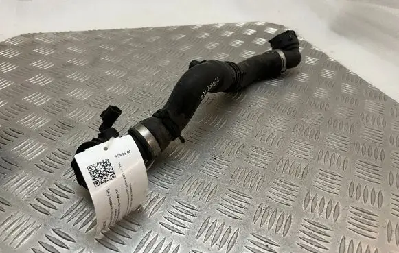 Land Rover Range Rover Sport L494 Engine coolant pipe/hose LPLA8286AA