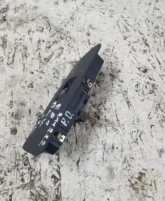 BMW 1 E81 E87 Electric window control switch 15939870