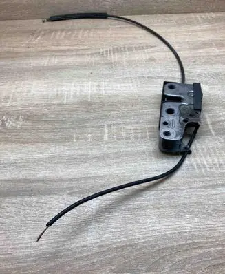 Volkswagen PASSAT B6 Engine bonnet/hood lock/latch loop/hook 3C1823509D 3C1823531