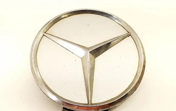 Mercedes-Benz E W212 R20 wheel hub/cap/trim 2204000125