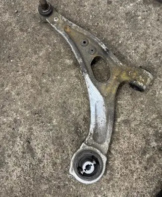 Ford Escape III Front lower control arm/wishbone LX613A424