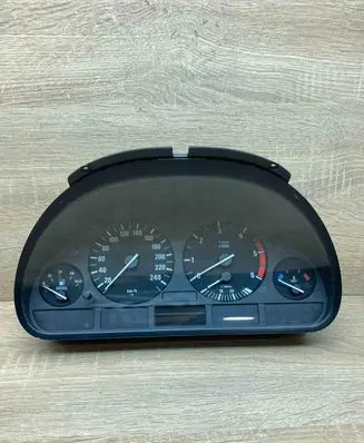 BMW 5 E39 Speedometer (instrument cluster) 6907018 110008735 WITHPLUG