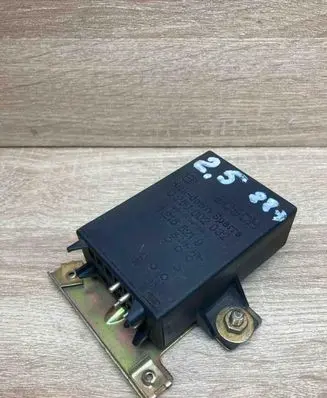 BMW 5 E34 Other relay 1216521 0260002032
