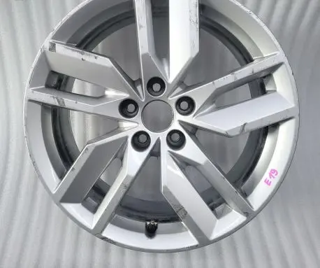 Audi Q5 SQ5 R18 alloy rim 
